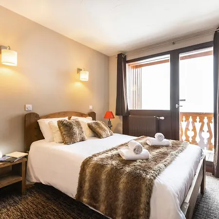 Chalet Val 2400-2